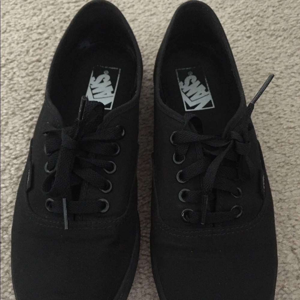 Vans Lo Pro Black sneaker